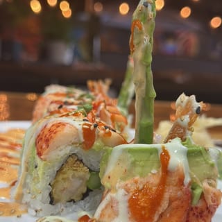 Mia Lobster Roll